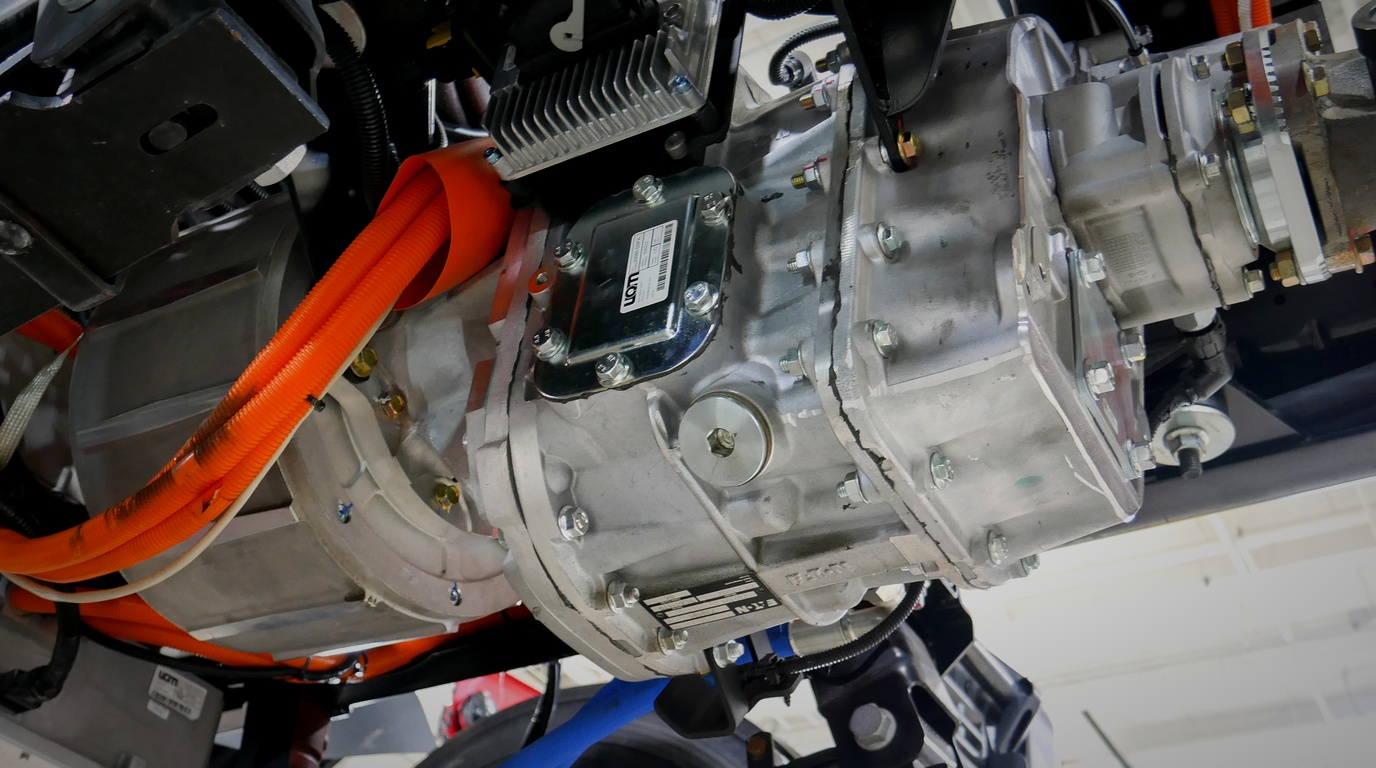 Commercial EV electric drive motor and high-voltage transmission unit